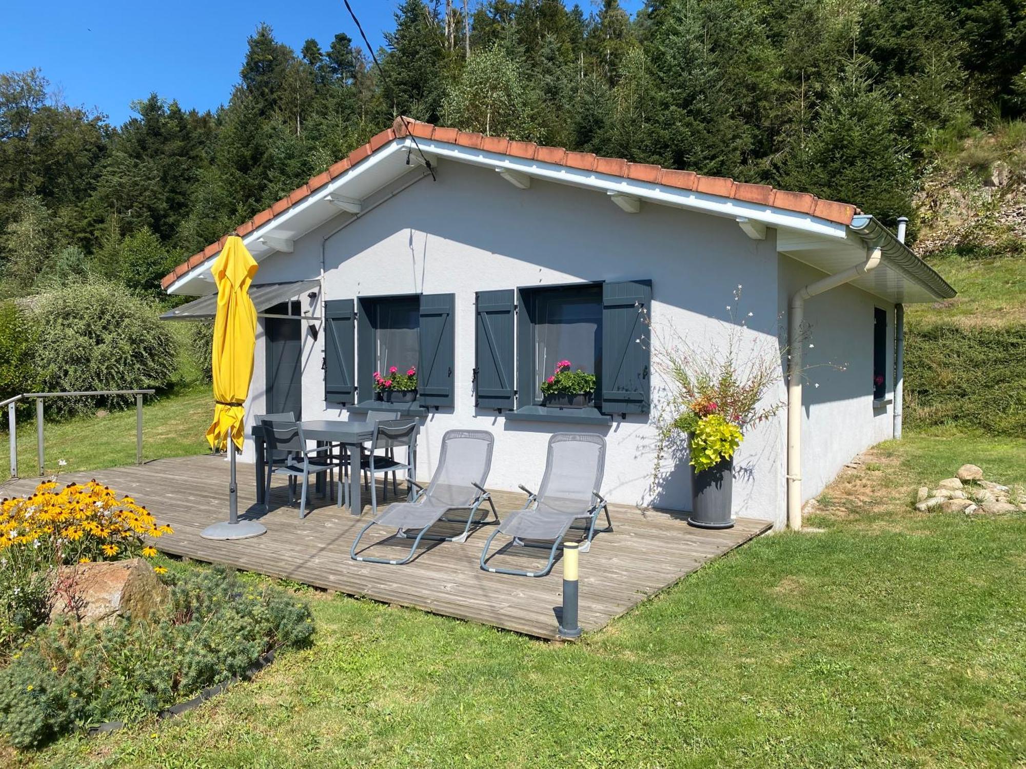 La Maison Bleue Saint-Etienne-les-Remiremont Екстериор снимка